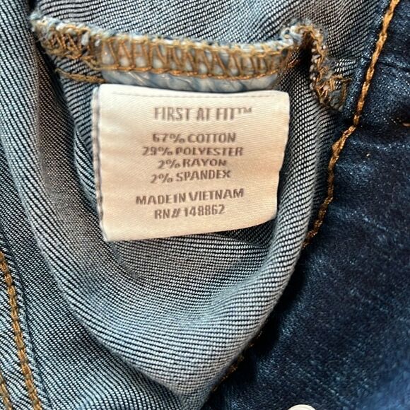 TORRID Women’s Denim Jean Jacket Coat Trucker Style Stretch - Picture 8 of 10